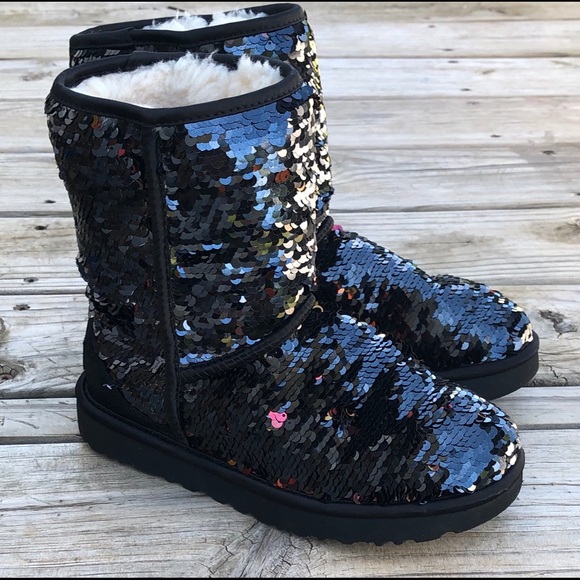 SOLD New Ugg classic short sequin boot size 6 - Picture 3 of 5